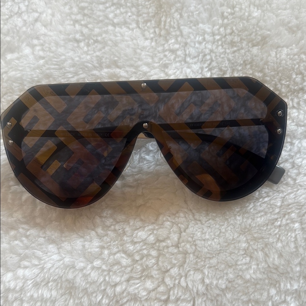 Fendi Black and Silver Sunglasses